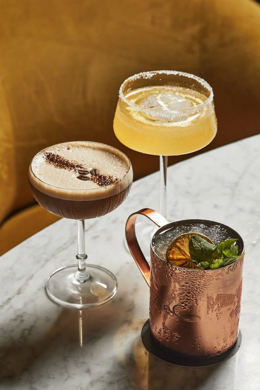 Coctelería italiana: espresso martini y moscow mule